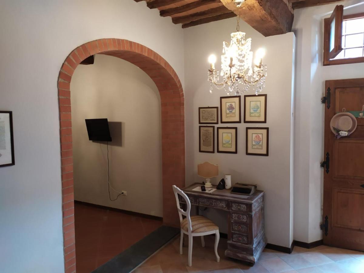 Borgo Antico Villa Lari Exterior photo